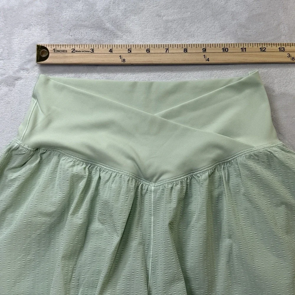 Offline by Aerie Real Me Crossover Shorts Mint Green Ribbed Athletic M